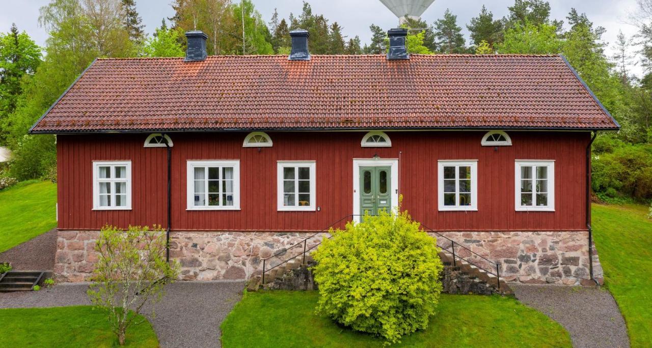 Lyrsta R B&B Lyrestad Экстерьер фото